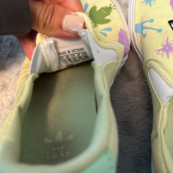 Adidas slip ons princess shoes - Picture 8 of 8